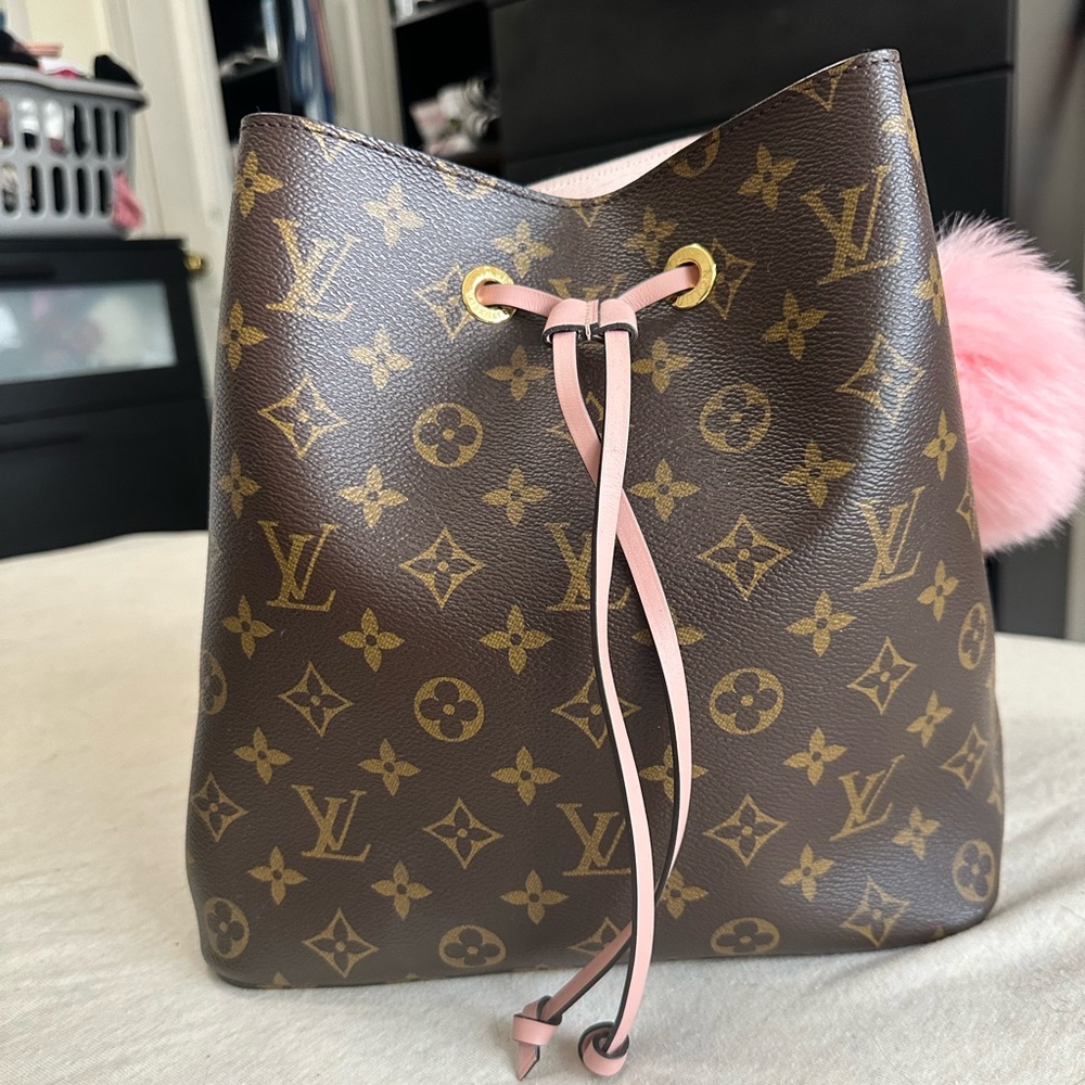 Louis Vuitton NeoNoe
